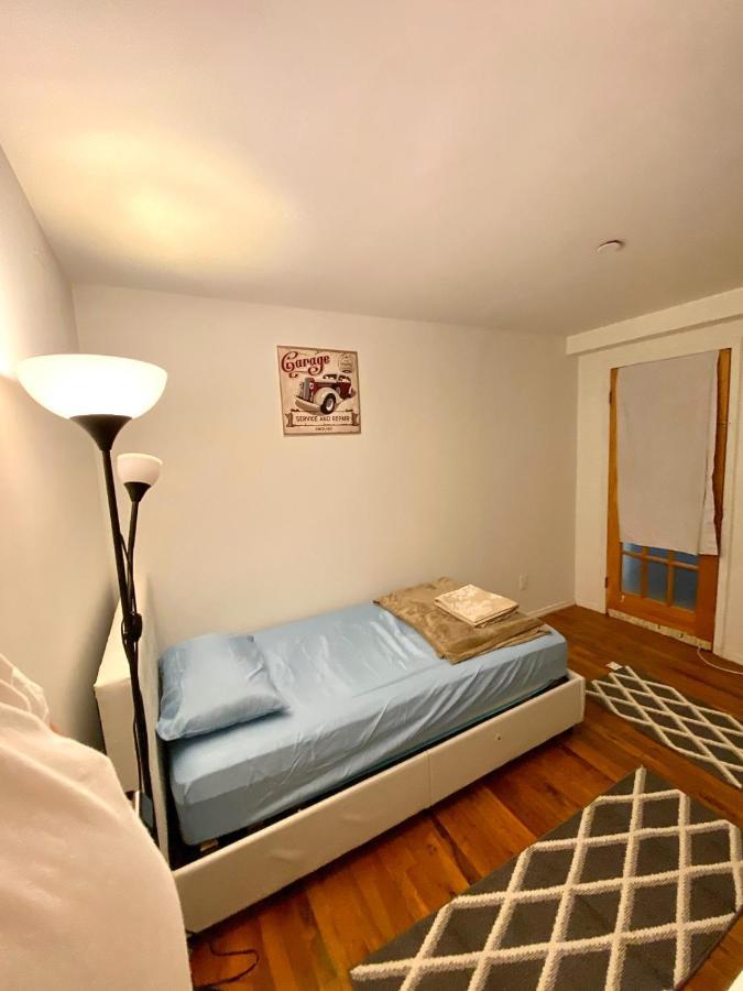 Private Room In Times Square New York Exterior photo